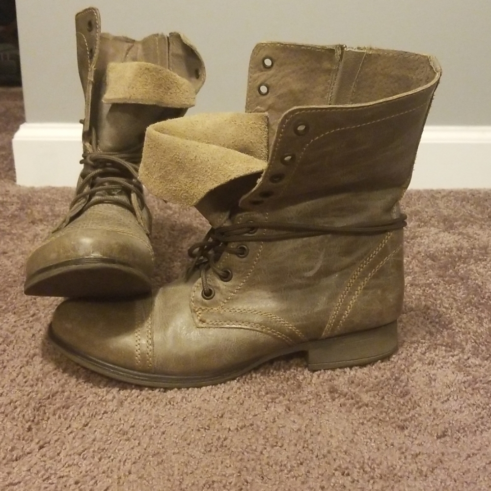 STEVE MADDEN combat boot